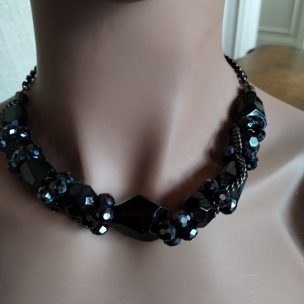 **Preowned Chunky Black Beaded Necklace on Silver Chain 🖤📿** - Picture 7 of 11